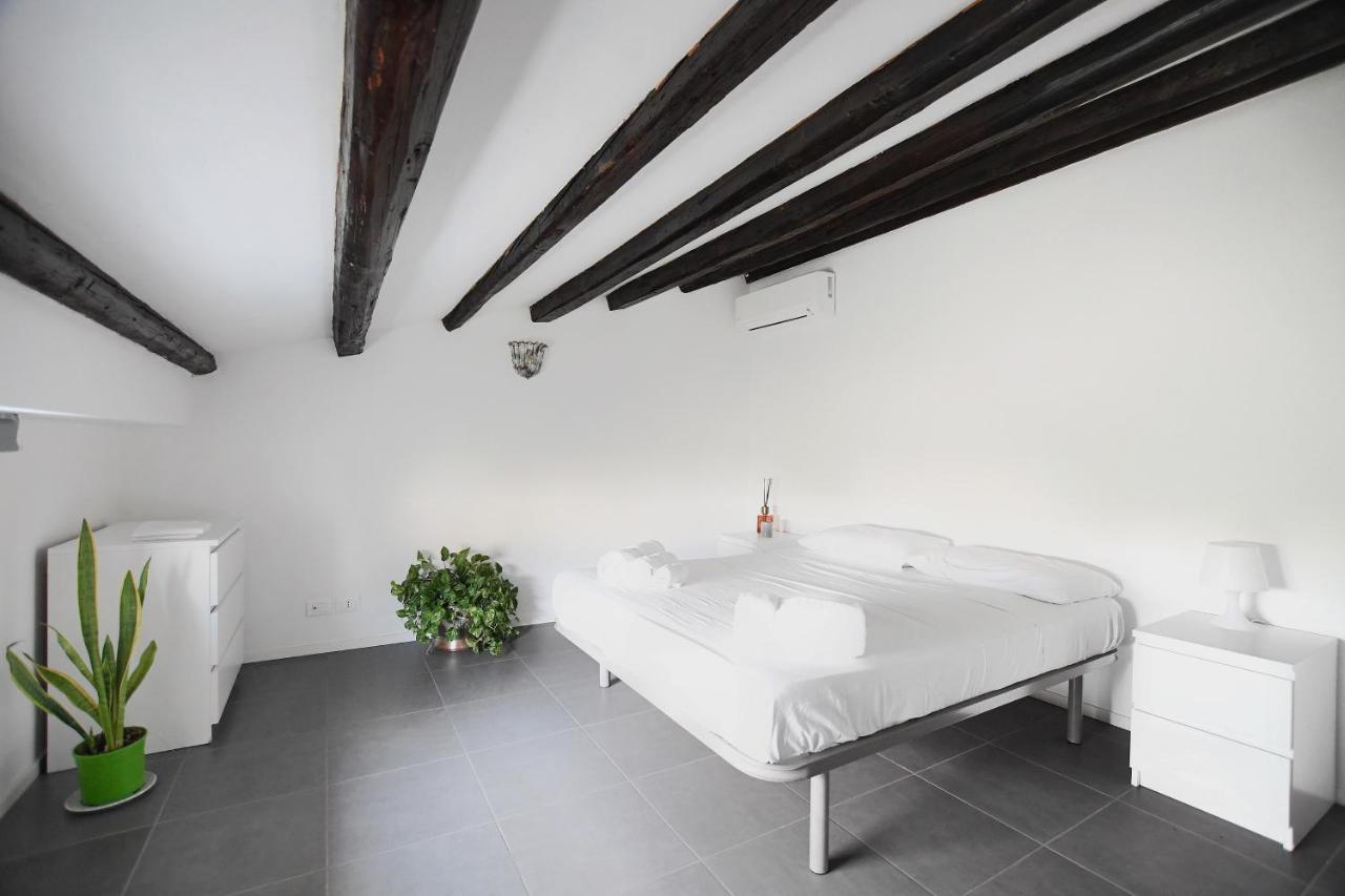 Iflat Dimora Giardino Inglese Apartman Palermo Kültér fotó